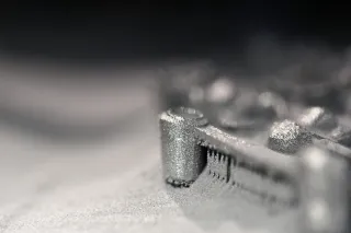 Metallic powder